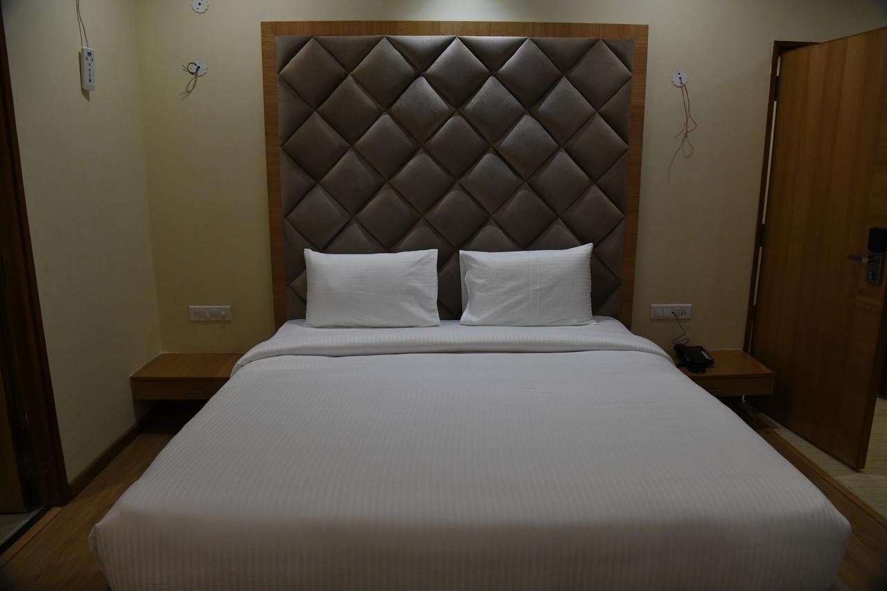 Hotel Avalon Inn Ambikāpur Екстериор снимка